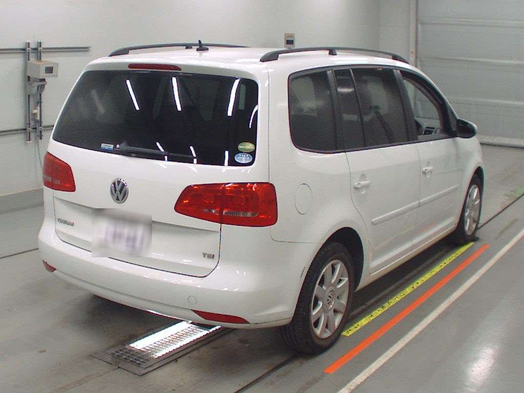 2014 Volkswagen Golf Touran 1TCTH[1]