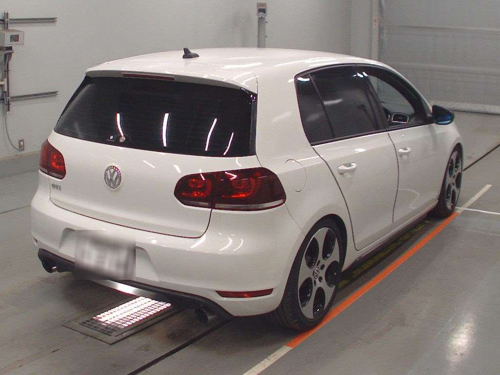 2010 Volkswagen Golf 1KCCZ[1]