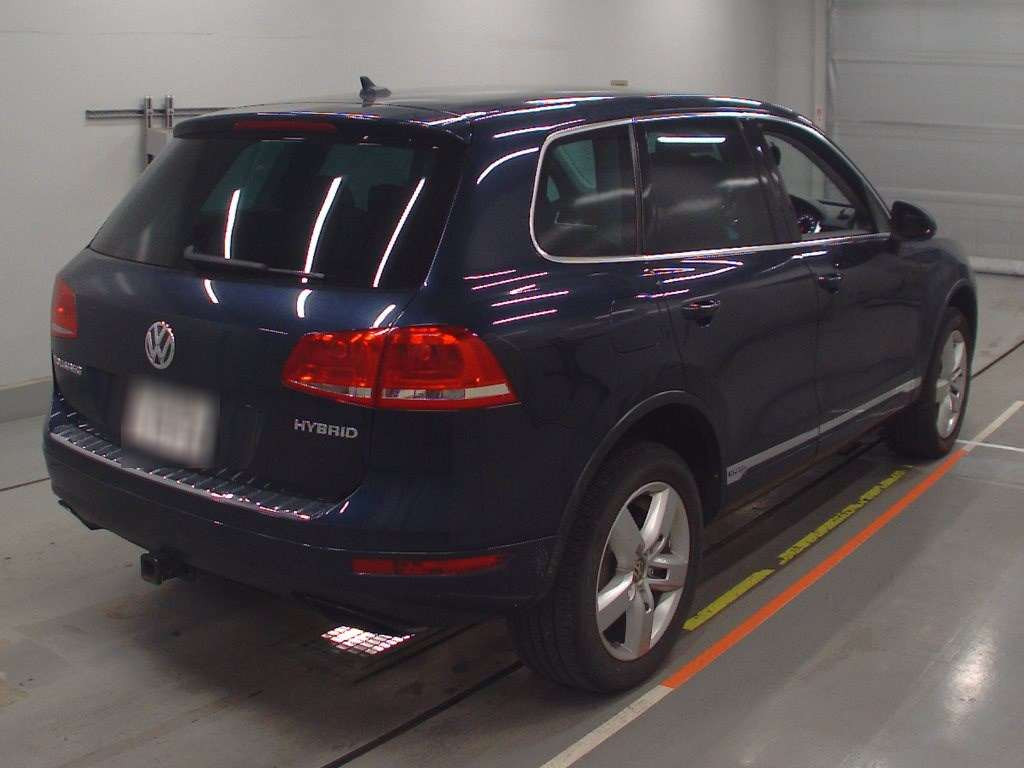 2011 Volkswagen Touareg 7PCGEA[1]