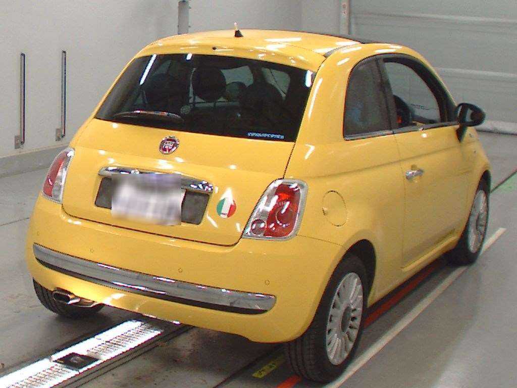 2009 Fiat 500 31214[1]