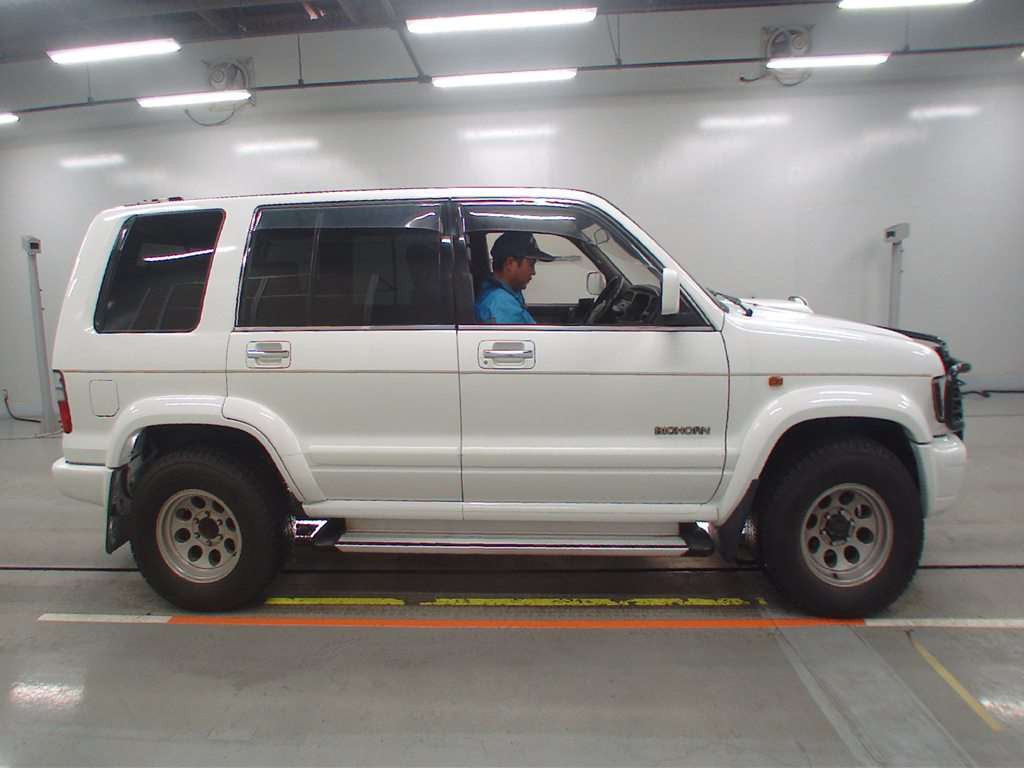 2000 Isuzu Bighorn UBS73GW[2]