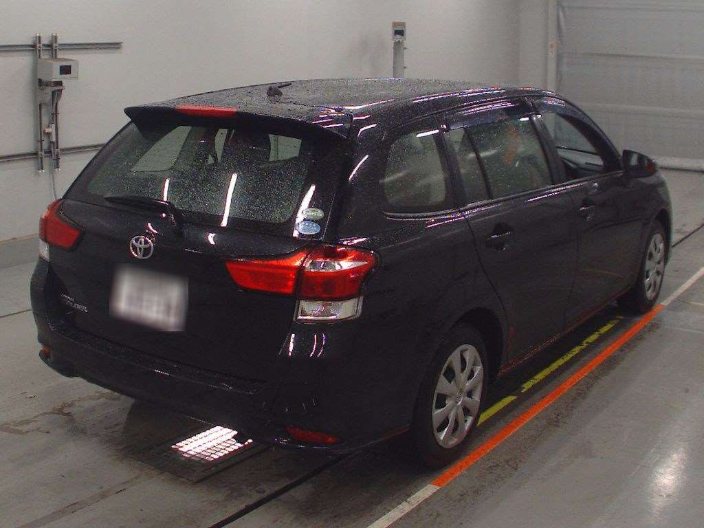 2015 Toyota Corolla Fielder NRE161G[1]