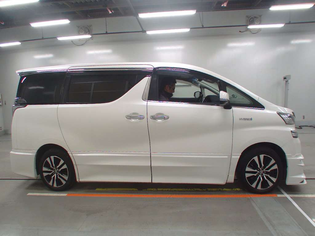 2015 Toyota Vellfire Hybrid AYH30W[2]