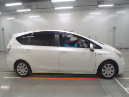 2013 Toyota Prius alpha