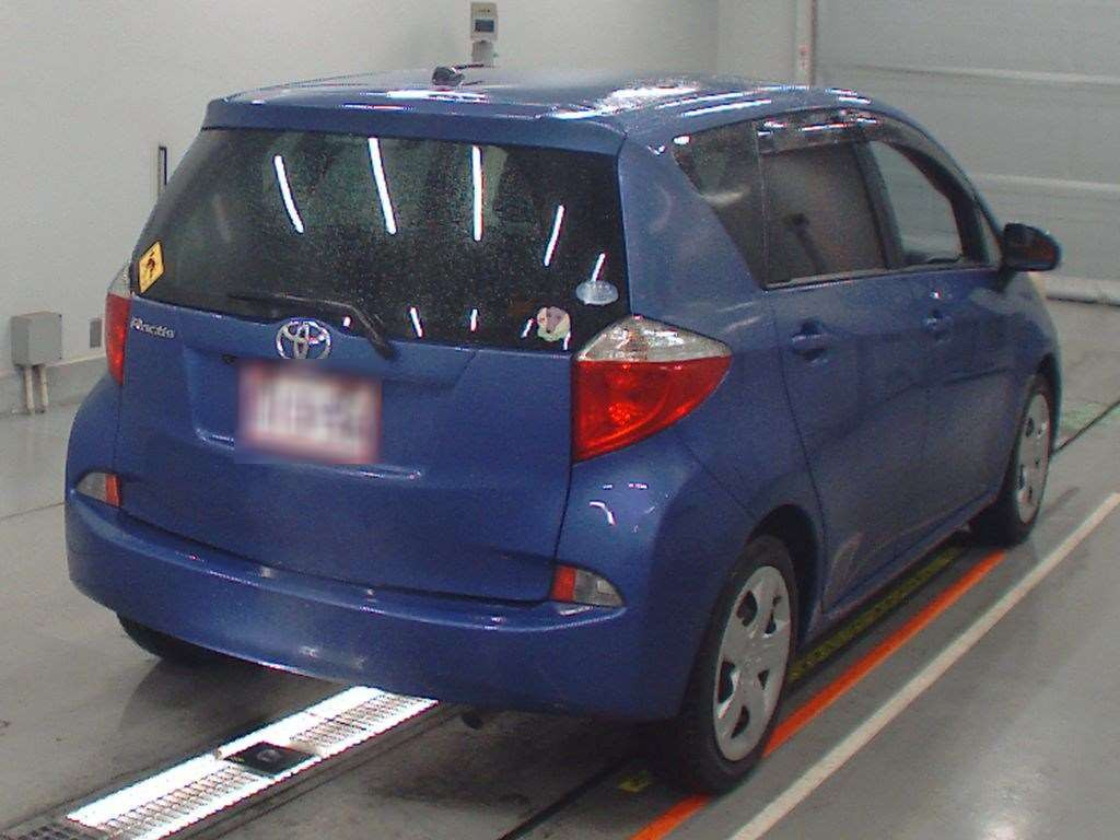 2012 Toyota Ractis NSP120[1]