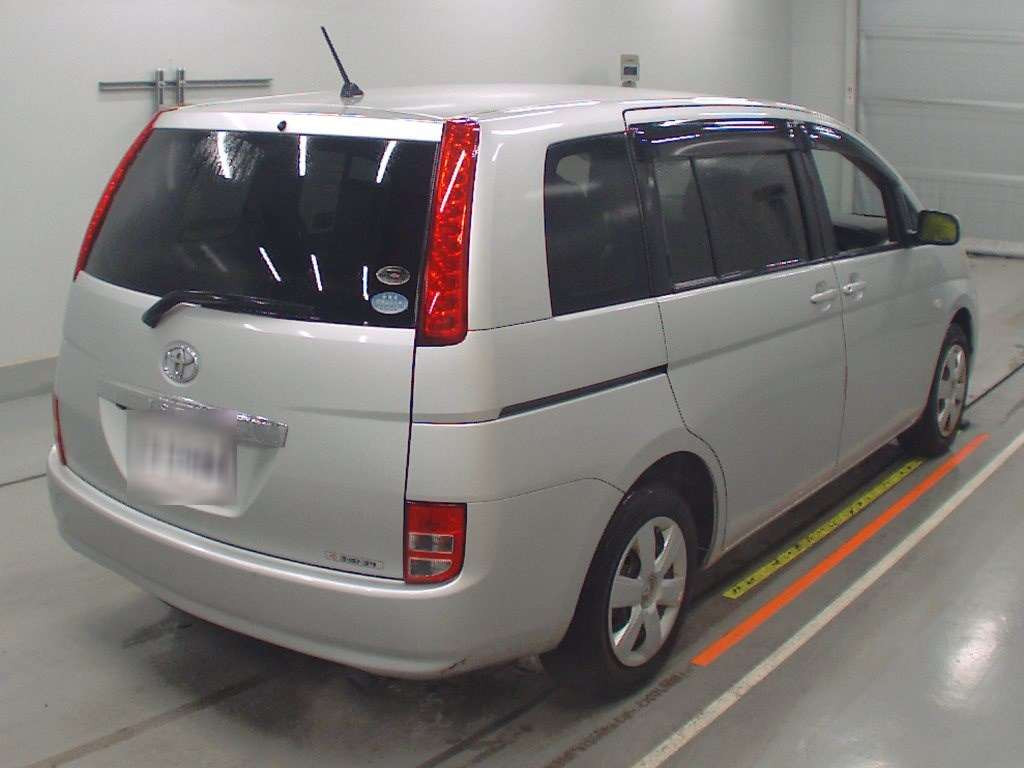 2006 Toyota Isis ZNM10G[1]