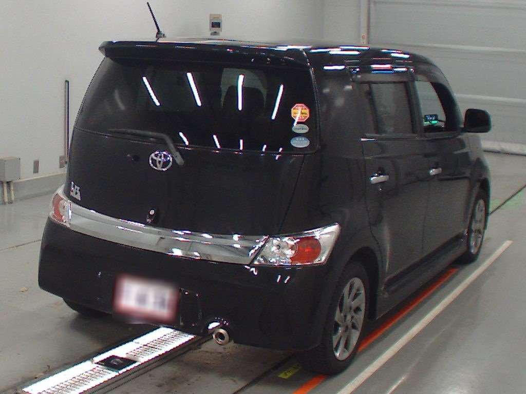 2012 Toyota bB QNC21[1]