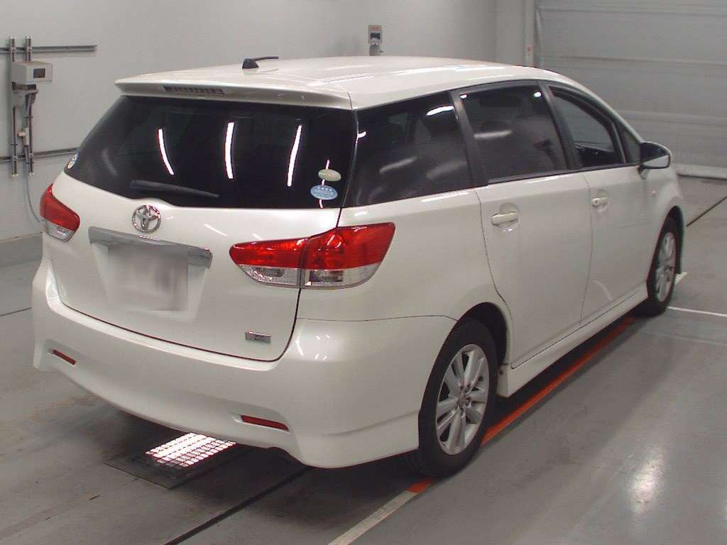 2010 Toyota Wish ZGE20W[1]