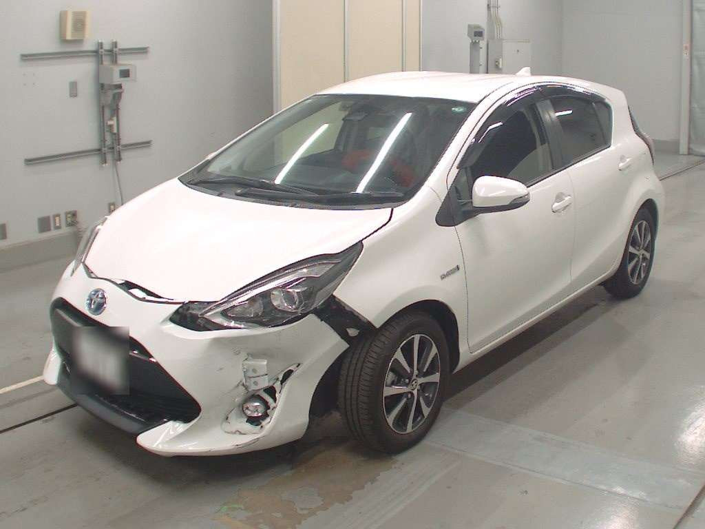 2017 Toyota Aqua NHP10[0]