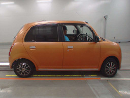 2006 Daihatsu Miragino