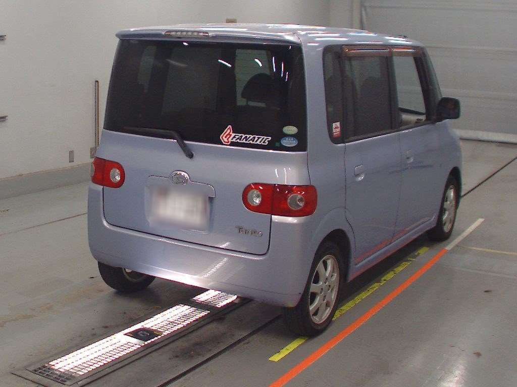 2005 Daihatsu Tanto L350S[1]