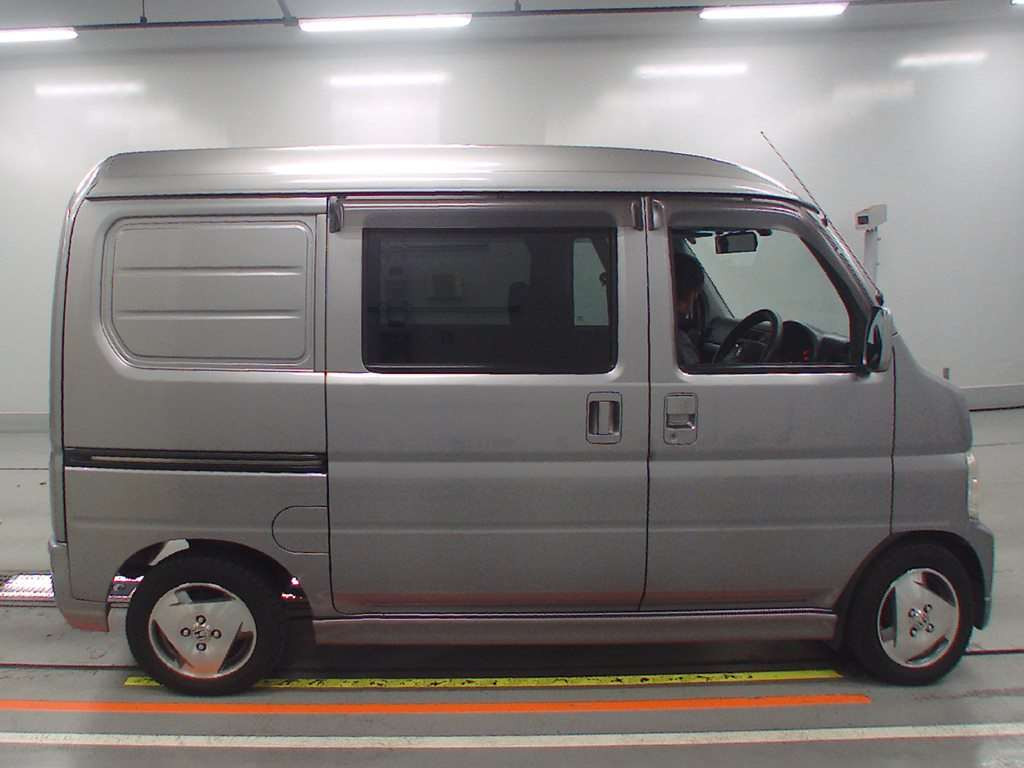 2003 Honda Vamos Hobio HM3[2]