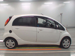 2006 Mitsubishi i