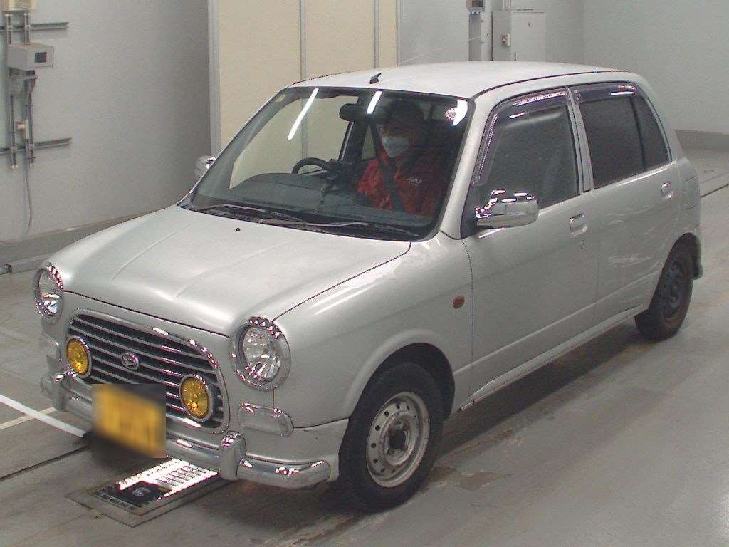 2002 Daihatsu Miragino L700S[0]