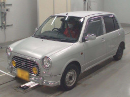 2002 Daihatsu Miragino