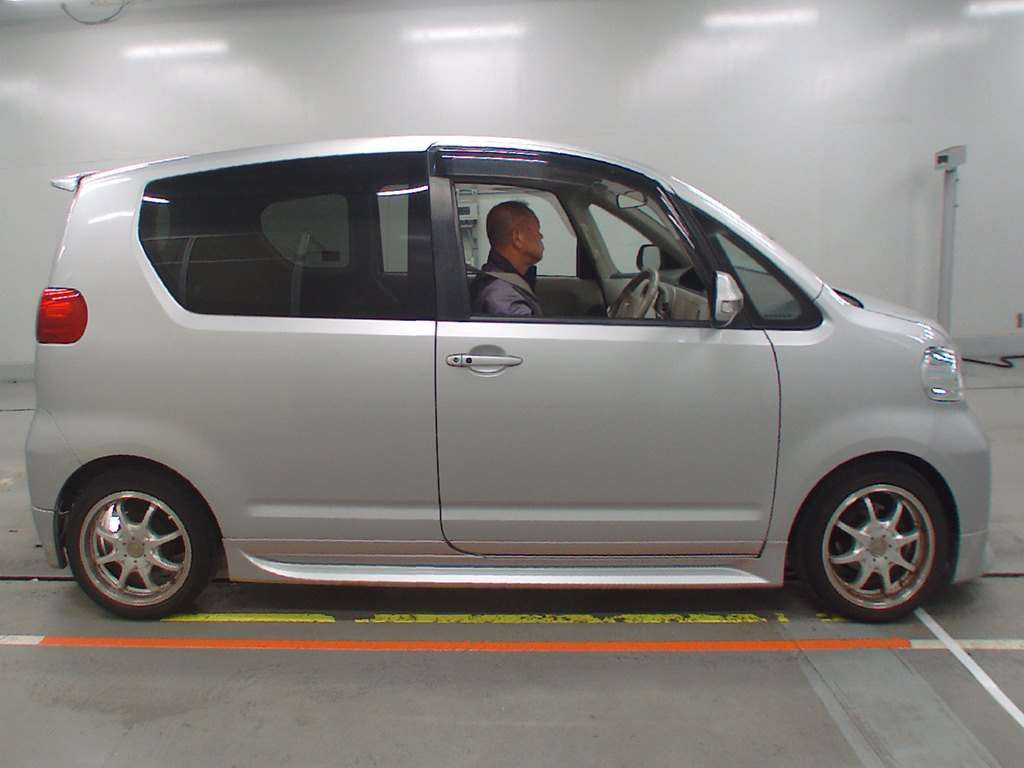 2007 Toyota Porte NNP11[2]