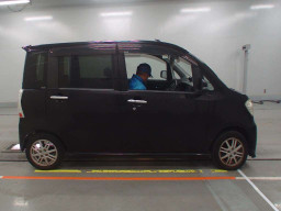 2010 Daihatsu Tanto exe