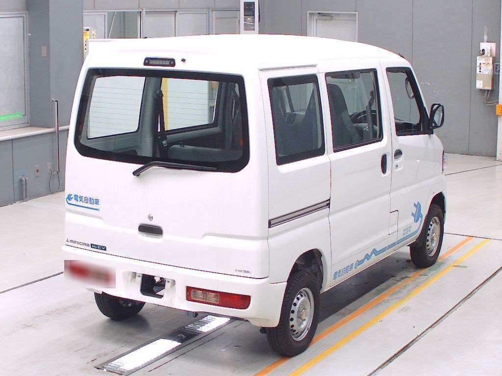 2022 Mitsubishi Minicab Miev U68V[1]