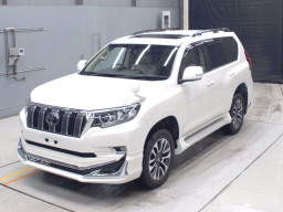 2020 Toyota Land Cruiser Prado