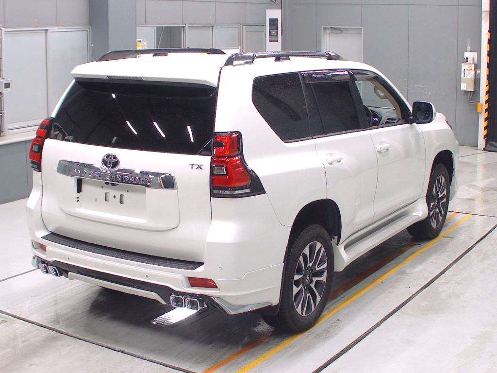 2020 Toyota Land Cruiser Prado TRJ150W[1]