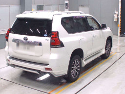 2019 Toyota Land Cruiser Prado