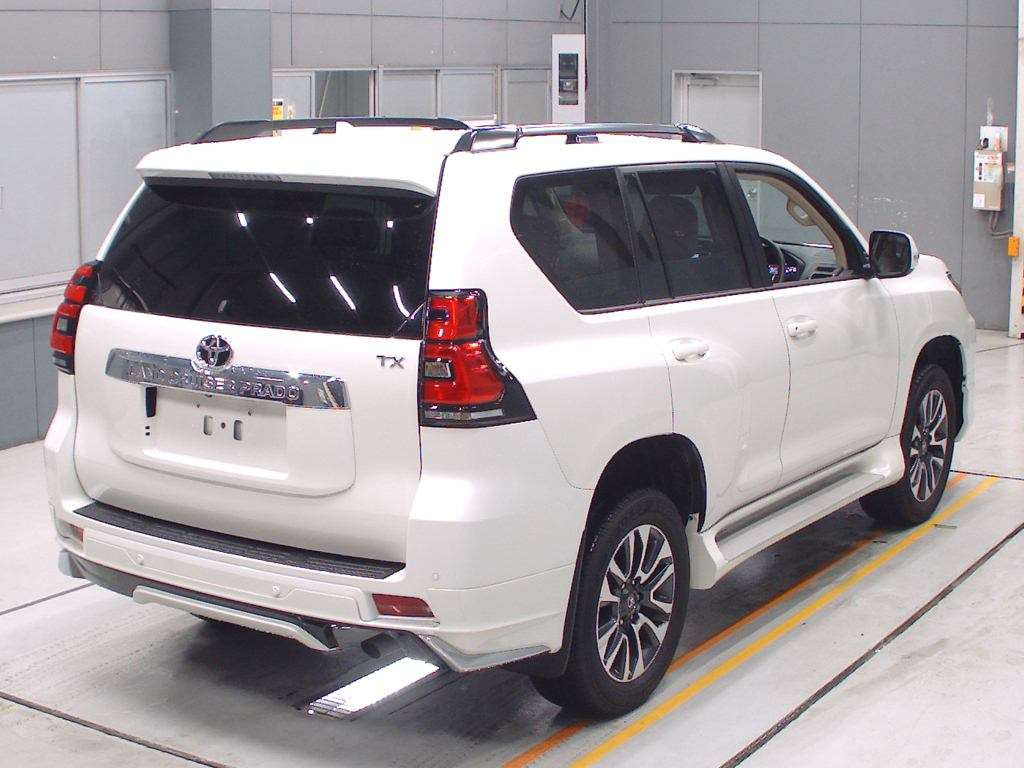 2022 Toyota Land Cruiser Prado TRJ150W[1]