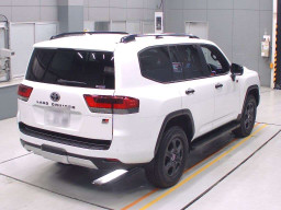 2023 Toyota Land Cruiser