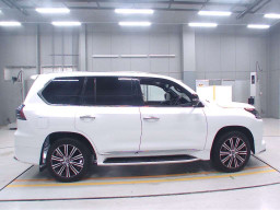 2021 Lexus LX