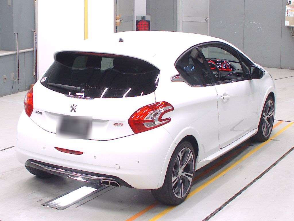 2015 Peugeot 208 A9C5F03[1]