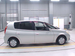 2003 Toyota OPA