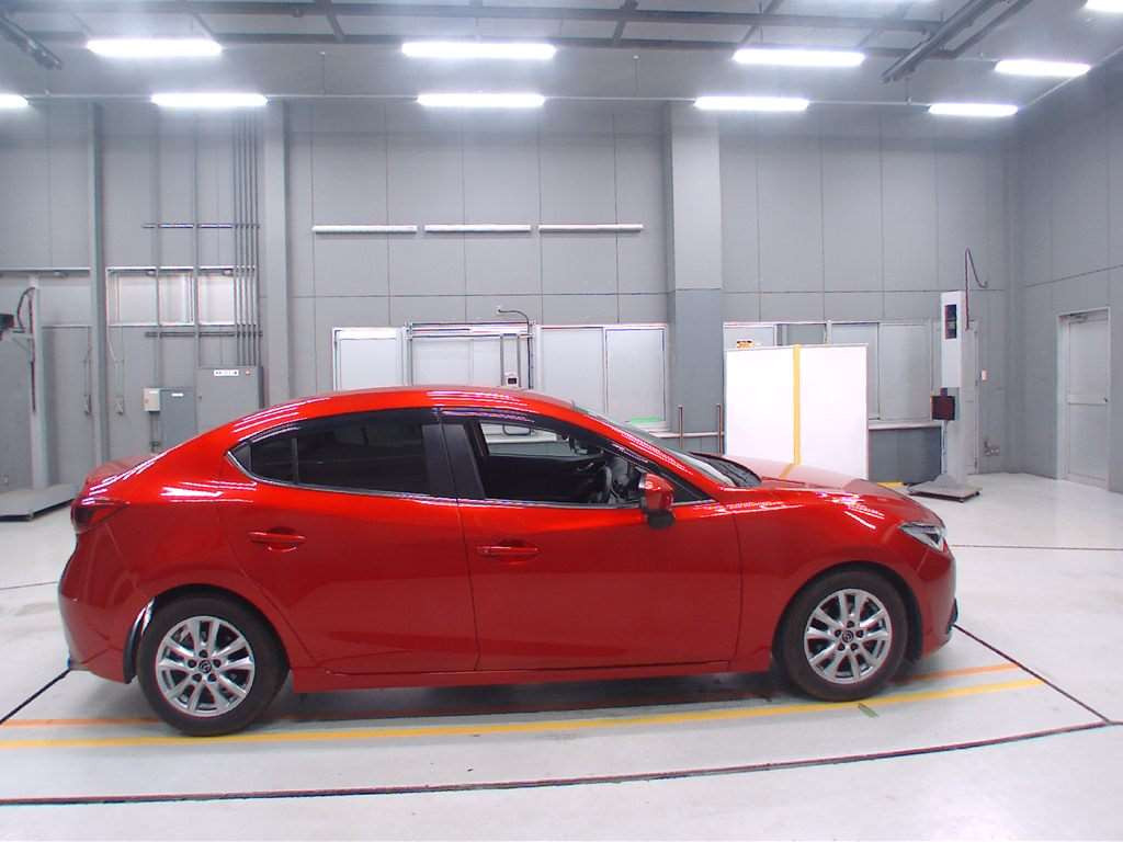 2014 Mazda Axela BM5FP[2]