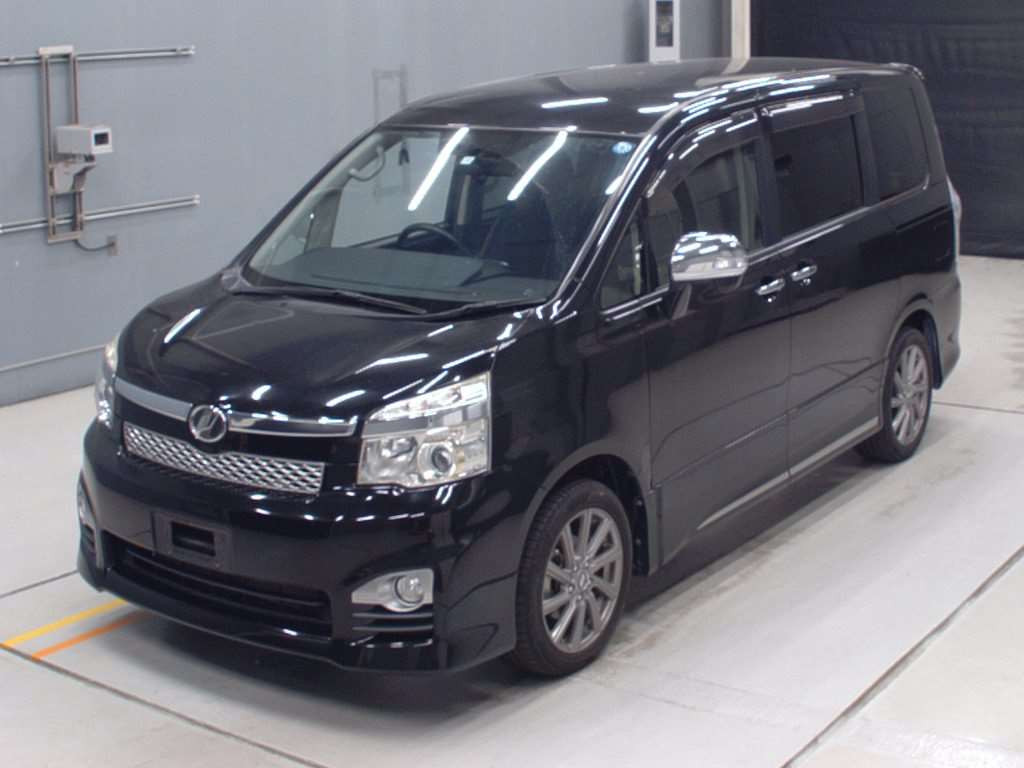 2013 Toyota Voxy ZRR70W[0]