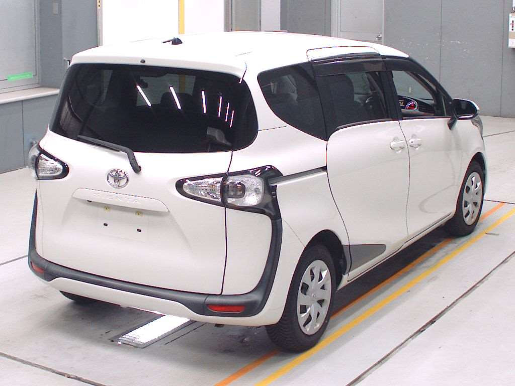 2015 Toyota Sienta NSP170G[1]