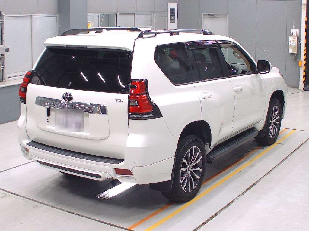 2020 Toyota Land Cruiser Prado TRJ150W[1]