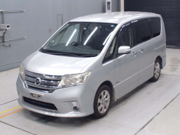 2013 Nissan Serena