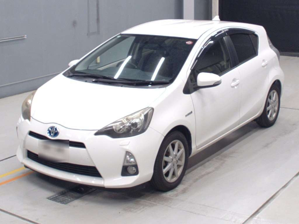 2012 Toyota Aqua NHP10[0]