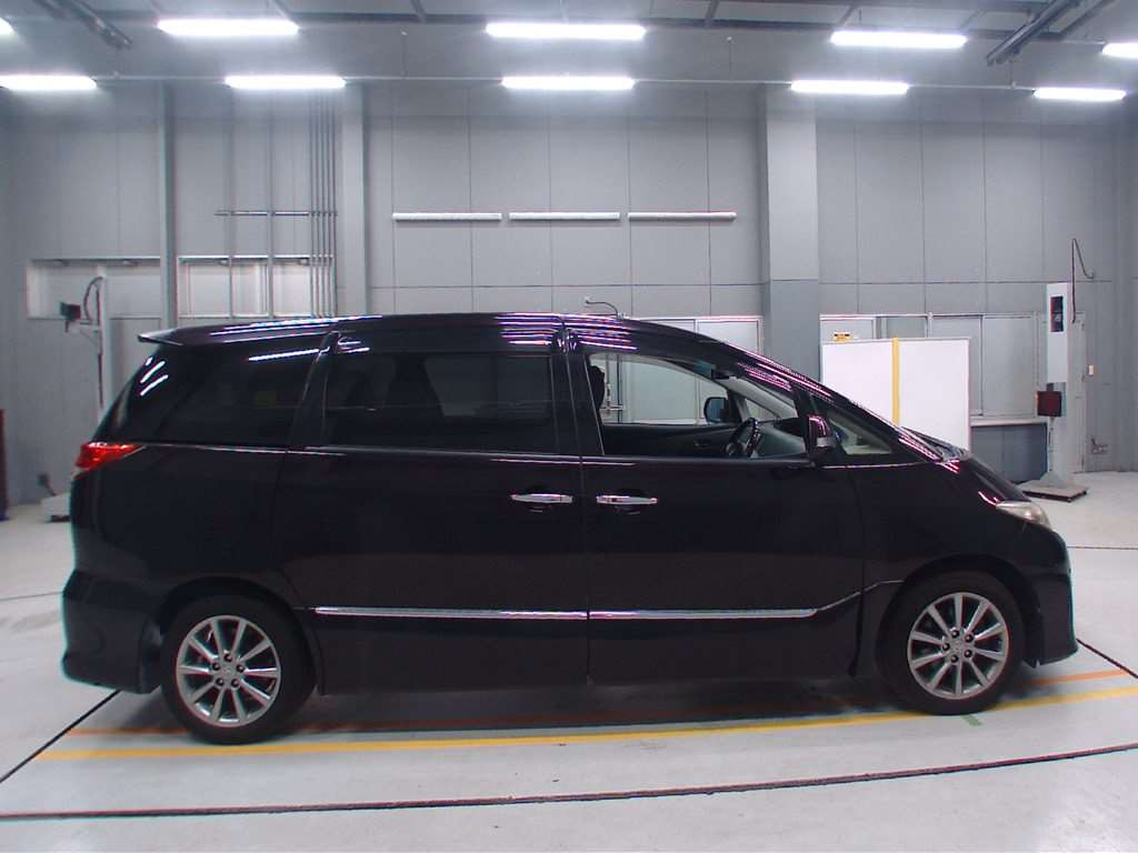 2012 Toyota Estima ACR50W[2]