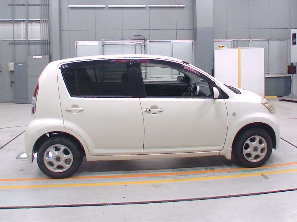 2004 Toyota Passo KGC10[2]