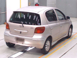 2002 Toyota Vitz