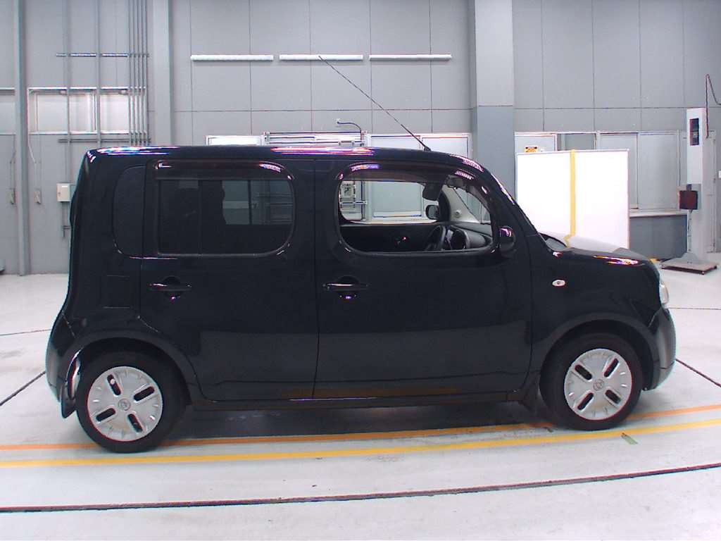 2012 Nissan Cube Z12[2]