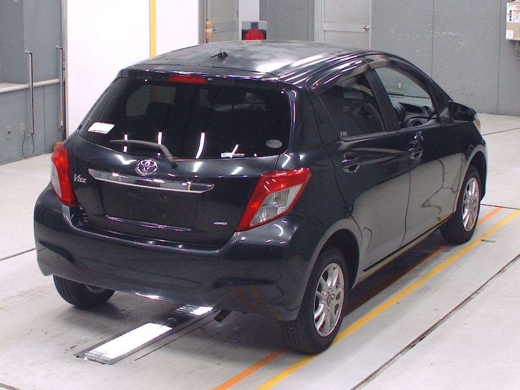 2012 Toyota Vitz NSP135[1]