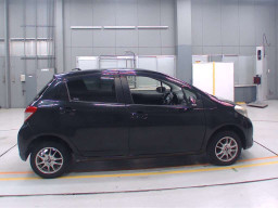 2012 Toyota Vitz