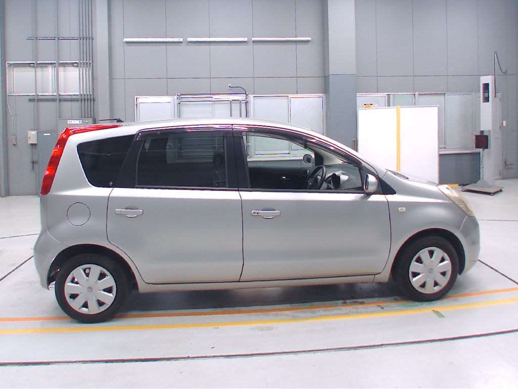 2006 Nissan Note E11[2]