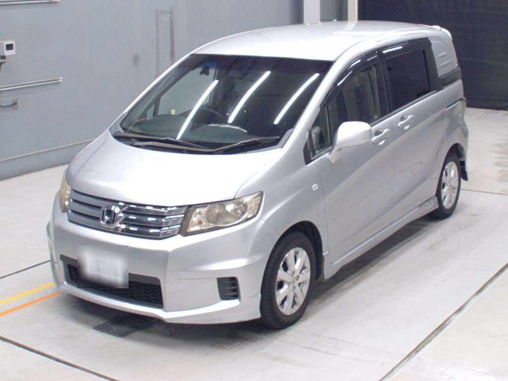 2010 Honda Freed Spike GB3[0]