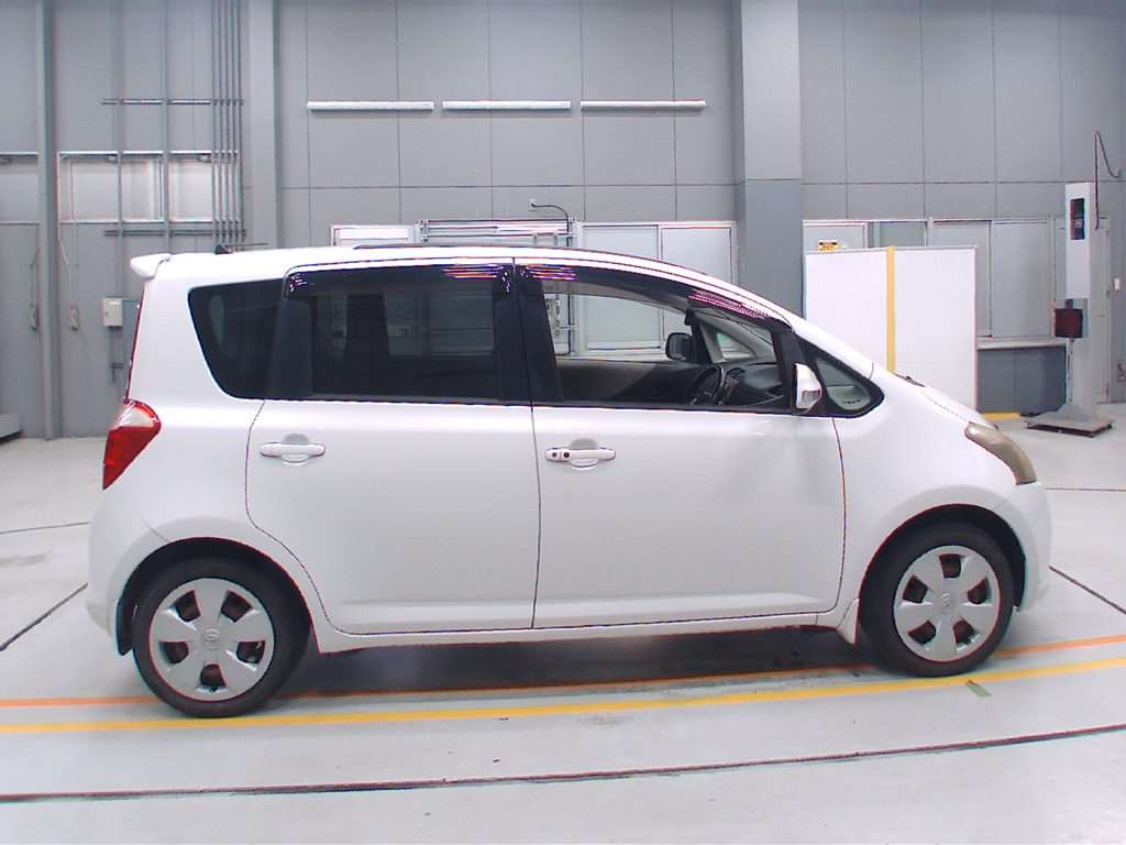 2006 Toyota Ractis NCP100[2]