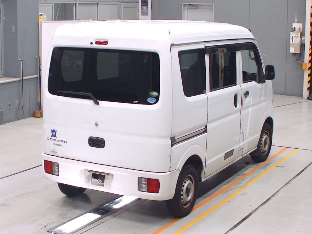 2016 Mitsubishi Minicab Van DS17V[1]