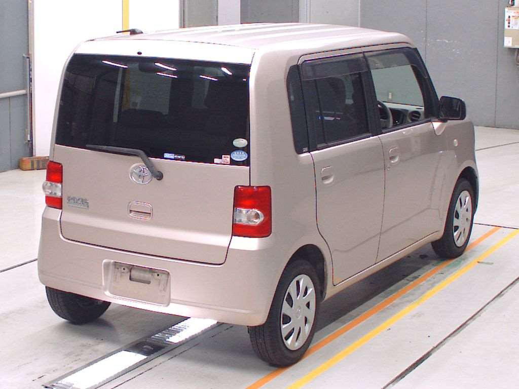 2012 Toyota Pixis Space L575A[1]