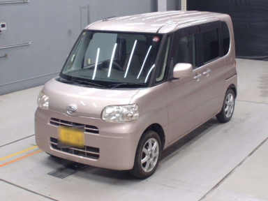 2012 Daihatsu Tanto