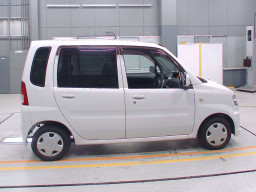 2009 Mitsubishi Toppo