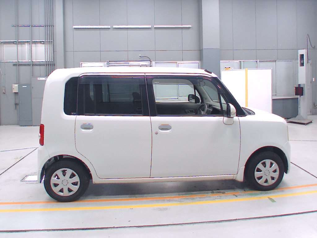 2009 Daihatsu Move Conte L575S[2]